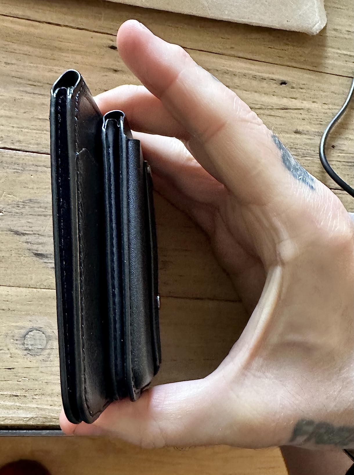 Geo Wallet - World's 1st MagSafe Wallet with Full Find My by ESR » FAQ —  Kickstarter